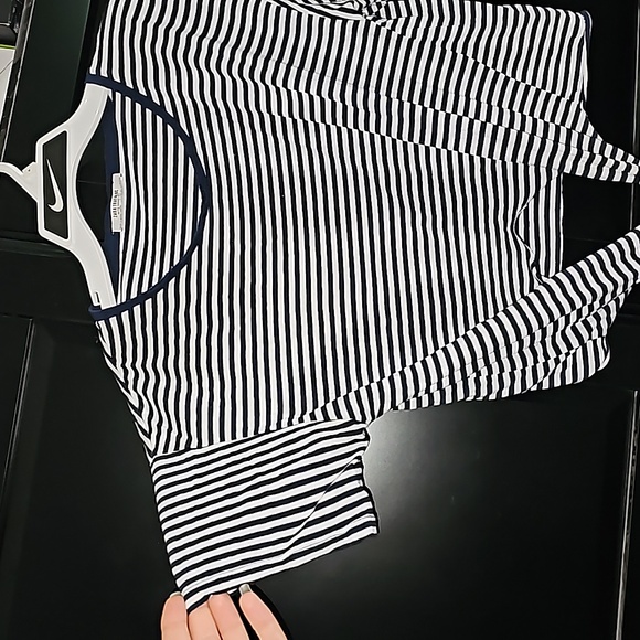 Zara Cropped Wrap Top - Picture 3 of 5